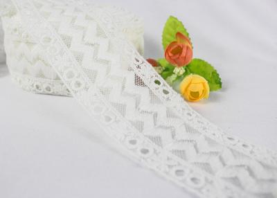 China Bordado durable del algodón en el ajuste de nylon del cordón del ribete de la malla para el vestido de los bebés decorativo en venta