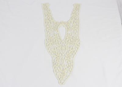 Chine Outre des Appliques brodés floraux de dentelle de coton blanc pour Madame Dress Gown Backside à vendre