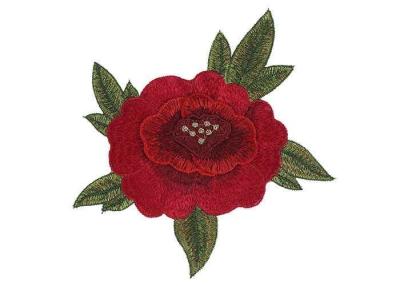 China Los remiendos bordados flor roja del Applique cosen en 16*16 cm para la decoración de la ropa en venta