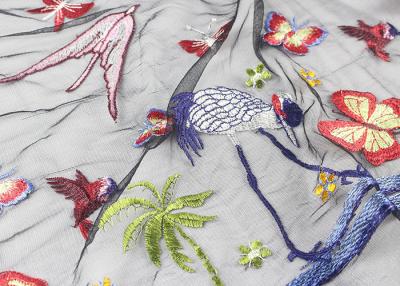 China Multi tela de malha colorida bordada da tela do laço para o teste padrão do pássaro da borboleta dos vestidos à venda