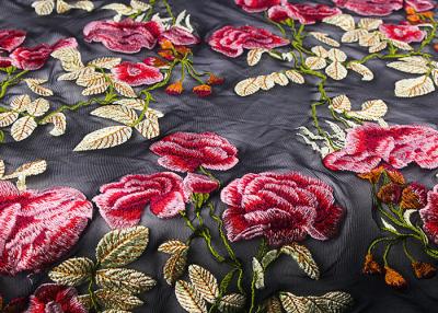 China Telas bordadas coloridas do laço, telas de malha florais do laço da flor da multi cor à venda