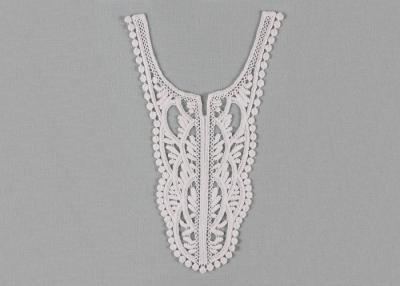 China Diseño de muerte bordado del Applique de Venecia del guipur del cuello del cordón de la parte posterior de algodón para el vestido en venta