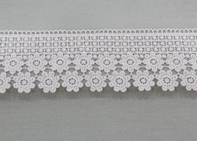 China Water Soluble Daisy Venice Guipure Lace Trim , Embellishment Wedding Lace Border for sale