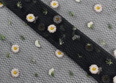Китай Ткань шнурка маргаритки Мулти покрашенная для платья сетки цветка подгонянного до 12 цветов продается