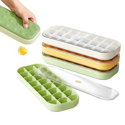 中国 プラスチックの柔らかいソール 冷蔵庫 アイスキューブメーカー トレイ 小さな四角い アイスキューブ トレー 販売のため