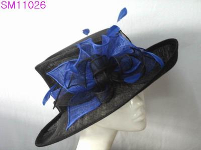 China Os chapéus das senhoras de Sinamay da borda/senhoras grandes ocasionam o aparamento do plissado dos chapéus à venda