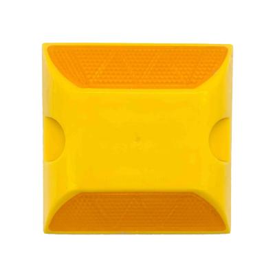 China 100 * 100 * 18mm Plastic Road Reflectors Double Side Road Safety Reflectors for sale