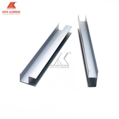 China F de plata anodizada formó los perfiles de aluminio de los muebles para el guardarropa del gabinete en venta