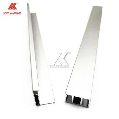 Chine Profil Matt Silver Color d'alliage d'aluminium de l'extrusion 6063 de poutre en double T à vendre
