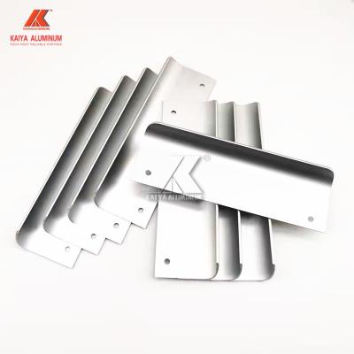 China Window Venetian Blind Slats Roller Shutter Profile Extrusion Aluminium 6060 T5 With Cnc Holes for sale