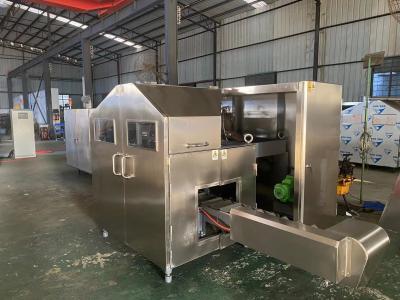 China máquina automática larga del cono de helado de 3200pcs/H 190m m para la fábrica de la bebida en venta