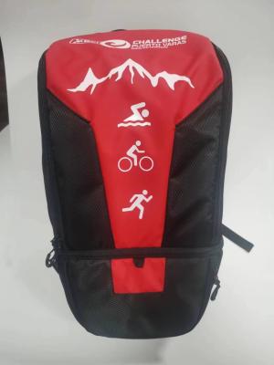 China Mochila desmontable para casco de bicicleta roja con separación seca/húmeda en venta