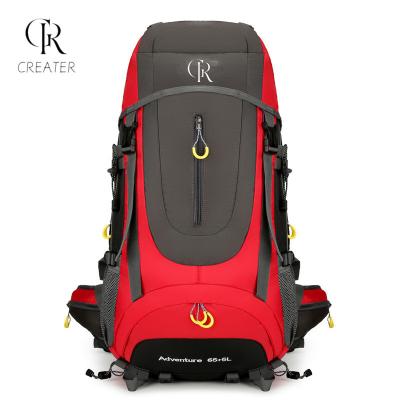 China Characteristic Large Capacity Compact Outdoor Daypack For Backpacking en venta