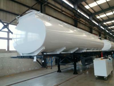 China 30 Cubic Meters Water Tank Trailer Truck for Unloading , Manual Transmission for sale