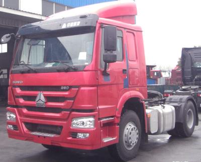 China SINOTRUK HOWO 4 x 2 Right Hand Driving Prime Mover Tractor Trailer Truck Towing Head 371HP,420HP for sale