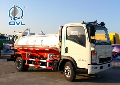 China 6 Wheels SINOTRUK HOWO New Sewage Suction Truck for Sanitation Enterprise 5-6CBM LHD 4X2 Euro2 for sale