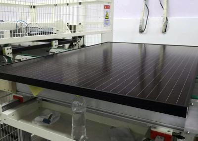 China Células solares Monocrystalline fotovoltaicos eficientes altas pretas 540W 550W do painel à venda