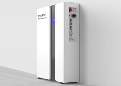Chine Système hybride éolien solaire Lifepo4 Batterie 48v 100ah 200ah à vendre