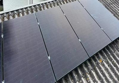 Chine Panneau solaire monocristallin de 500 watts pour la maison à double verre 550w 108 cellules à vendre