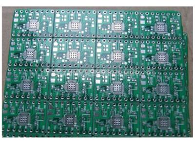 中国 LEDの一貫作業のためのカスタマイズされたSMT PCBのコンベヤー、スクリーンのコンベヤー 販売のため