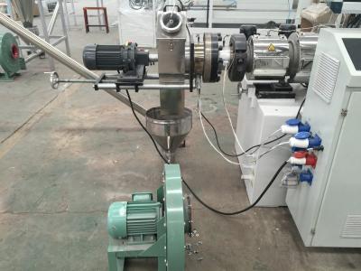 Chine Machine de réutilisation en plastique de granule d'Extuder de double vis pour des profils rigides de tuyau de PVC à vendre