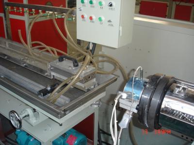 China Moderate Gloss PVC Profile Extrusion Line , Profile Making Machine For Seal Band for sale