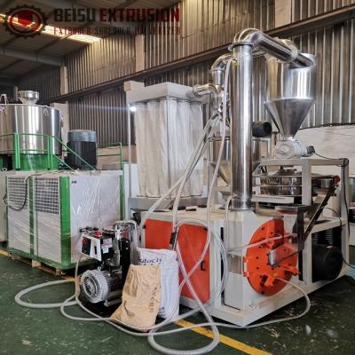 China 600kg/H 10mm HDPE Pulverizer With Air Cooled Chiller for sale