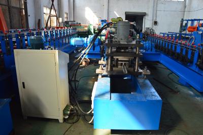 China Controle anterior galvanizado do tela táctil do PLC da máquina do rolo solar de aço do suporte à venda