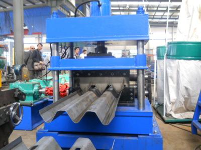 China 380V 3 Phase Three Wave Guardrail Roll Forming Machine for Highway Guardrail for sale