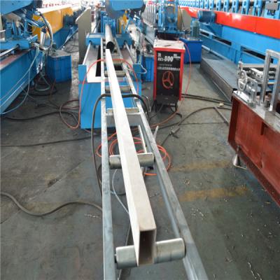 China High Speed Rectangle Welding Tube Cold Roll Forming Machine Fly Saw Cutting for sale