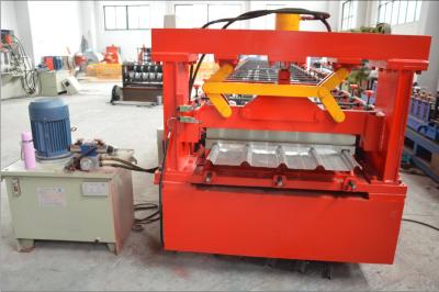 China Thick Galvanized Steel Roof Panel Roll Forming Machine with Chain Driving System for sale