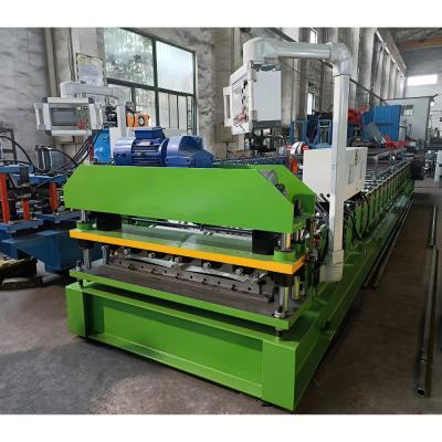 China Chile Popular 26 GA 5V Roof Panel Roll Forming Machine Metal Roof Sheet Making Machine for sale