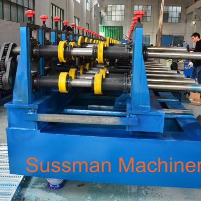 中国 100-600mmの幅のケーブル・トレーは打つ出版物機械が付いている機械を形作ることを冷間圧延します 販売のため