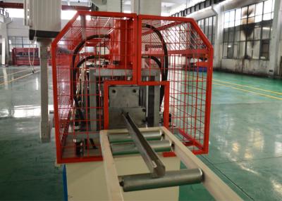 China perno prisionero 7.5KW y rollo de la pista que forma el rollo ligero de acero de la quilla de la máquina que forma la impulsión de cadena de la máquina en venta