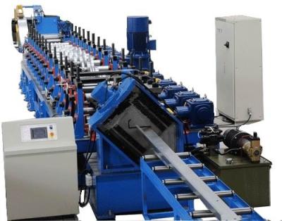 China Ketten-Antrieb Z Purlin, der Maschine, Purlin-Walzwerk mit 20 Rollen-Stationen herstellt zu verkaufen