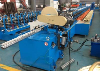 China Zertifikat ISO9001 fertigte 1.2mm materielle Stations-automatische Zaun-Post Roll Forming-Ausrüstung Stärke-22 besonders an zu verkaufen