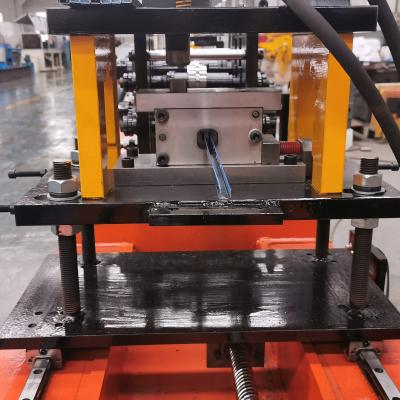 中国 0.6mmのステンレス鋼の機械を形作るガラス サポート ビーム ロール 販売のため