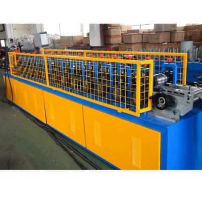 China 1.5mm galvanizou a máquina de aço da imprensa do suporte de V com perfuração hidráulica à venda