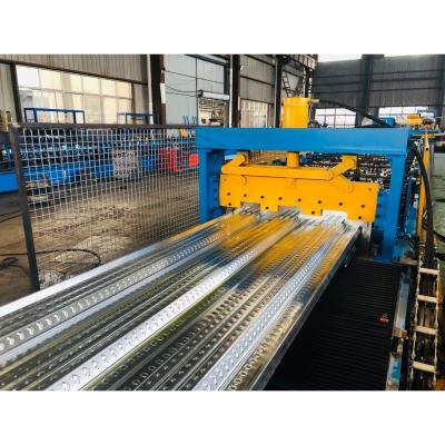 China 20m/Min High Speed Metal Steel Floor Deck Machine With Servo Following Cutting for sale