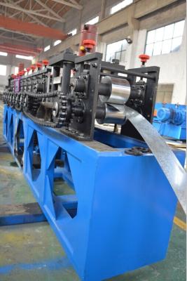 China 4 kw Hydraulic Power Cutting Roof Panel Frame Roll Forming Machine 10m-15m Forming Speed for sale