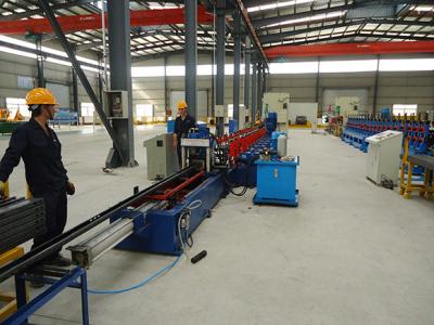 Cina Rotolo di azionamento solare della trasmissione del puntone che forma la linea di produzione automatica a macchina macchina della stampa di JH21-80 in vendita