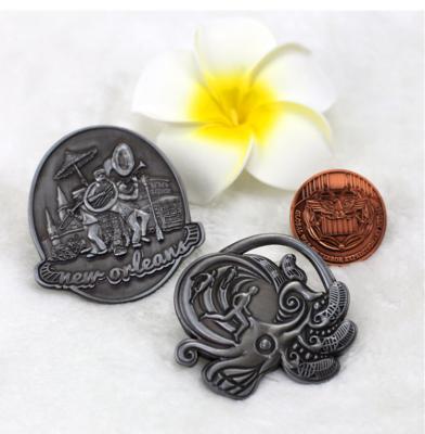 China Polishing Die Casting Antique Lapel Pin Badges For Jackets Clothing for sale