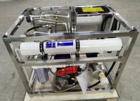 Chine Eau de mer de 1400L/D Marine Desalination Equipment To Purify pour l'eau domestique des équipages à vendre