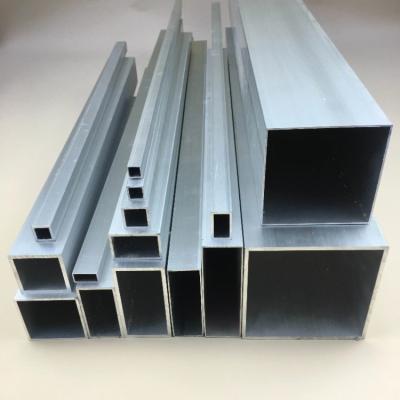 China El molino de doblez de aluminio del perfil 0.1m m del tubo del cuadrado rectangular acabó en venta