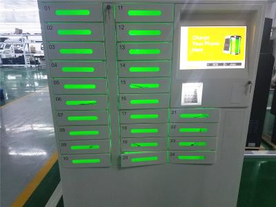 China Máquina de venda automática de carregamento posta solar do telefone celular das estações de carregamento do telefone celular do acesso de Wifi à venda