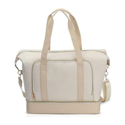 China Customized Weekender Duffel Bags Waterproof Duffle Bag Travel Bag for Women for sale