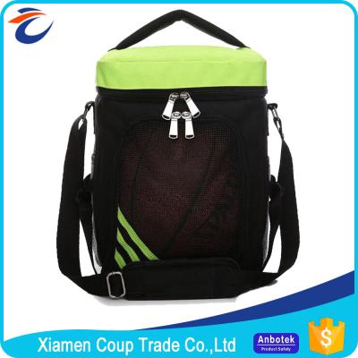 中国 調節可能な肩ひもとパッドを入れられるフットボールのバスケットボールのスポーツのバックパック 販売のため