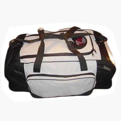 China Lightweight 600D Polyester Wheeled Duffle Bag Luggage for sale