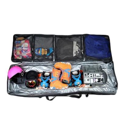 China Rich Color Duffel Ski Snowboard Bags Dry Wet Partition With Variety Designs for sale