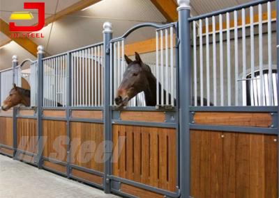 China Galvanized Metal Material European Horse Stalls Enduring 12ft Height for sale